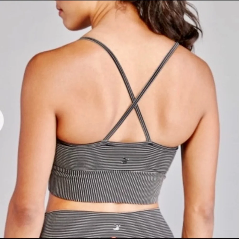 GLYDER NWOT PREMIER BLACK/ ADOBE ROSE STRIPE WORKOUT BRA AND LINEAR LEGGING SET - Picture 3 of 16